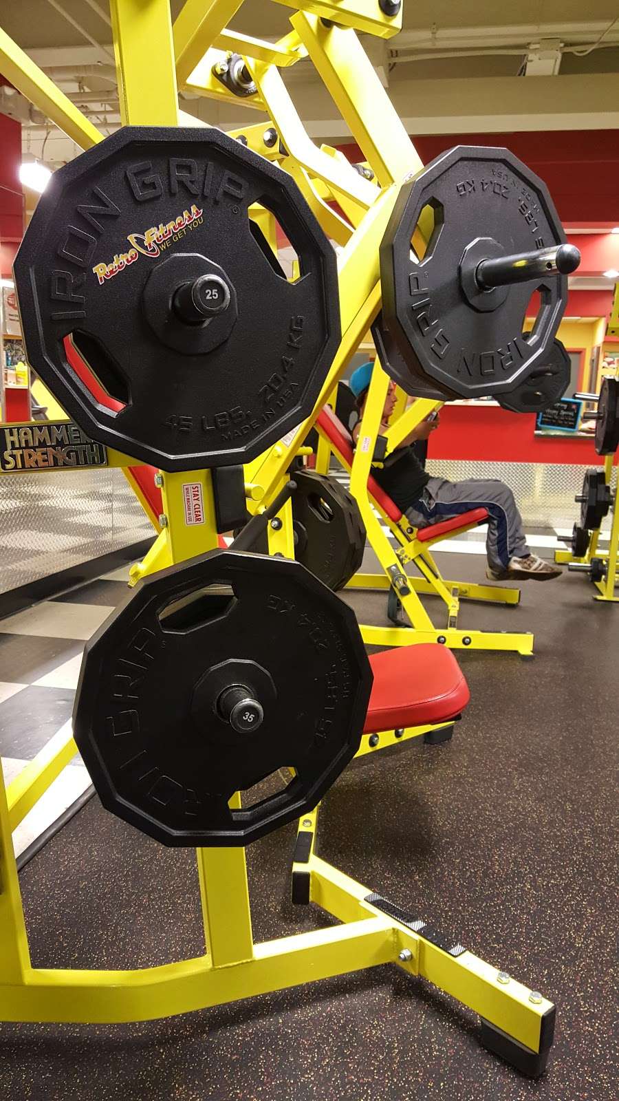 Retro Fitness | 375 Old Country Rd, Carle Place, NY 11514 | Phone: (516) 493-9885