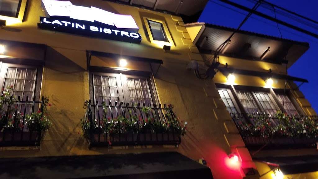 Sabor Latin Bistro - restaurant  | Photo 3 of 10 | Address: 8809 River Rd, North Bergen, NJ 07047, USA | Phone: (201) 943-6366