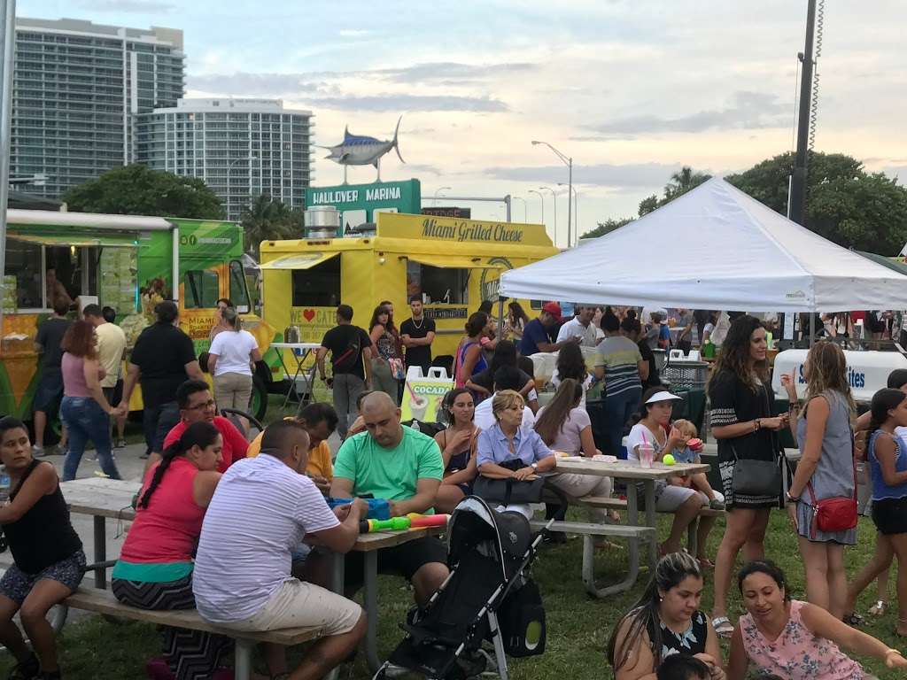 Food Trucks Fridays at Tamiami Park | 11201 SW 24th St, Miami, FL 33175, USA | Phone: (786) 287-6688