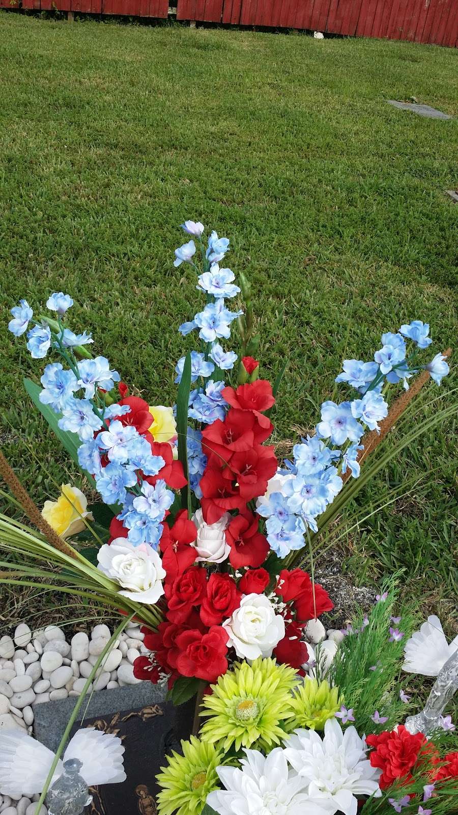 Woodlawn Park Cemeteries | 14001 NW 178th St, Hialeah, FL 33018, USA | Phone: (305) 828-0807