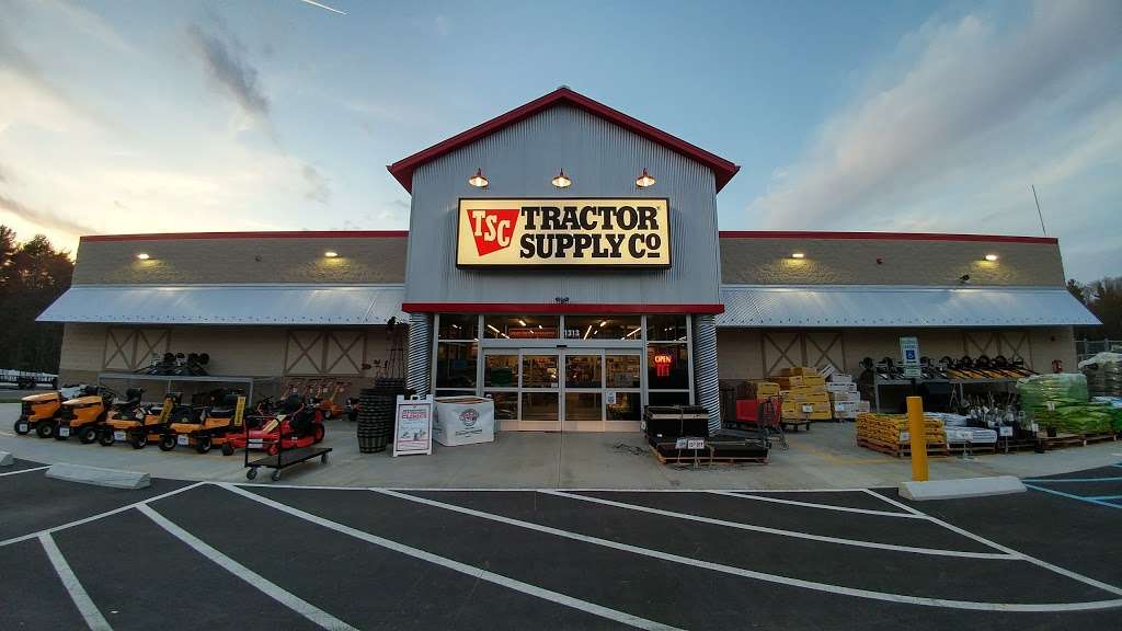Tractor Supply Co. | 1313 Main St, Millis, MA 02054 | Phone: (508) 376-5550