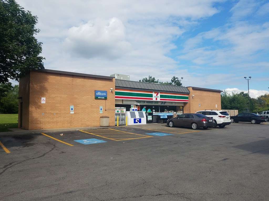 7-Eleven | 398 S Schmidt Rd, Bolingbrook, IL 60440, USA | Phone: (630) 366-6650