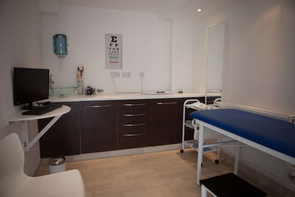 Shades Clinic (Dental & Medical) | 382 Uxbridge Rd, London W5 3LH, UK | Phone: 020 8752 0569