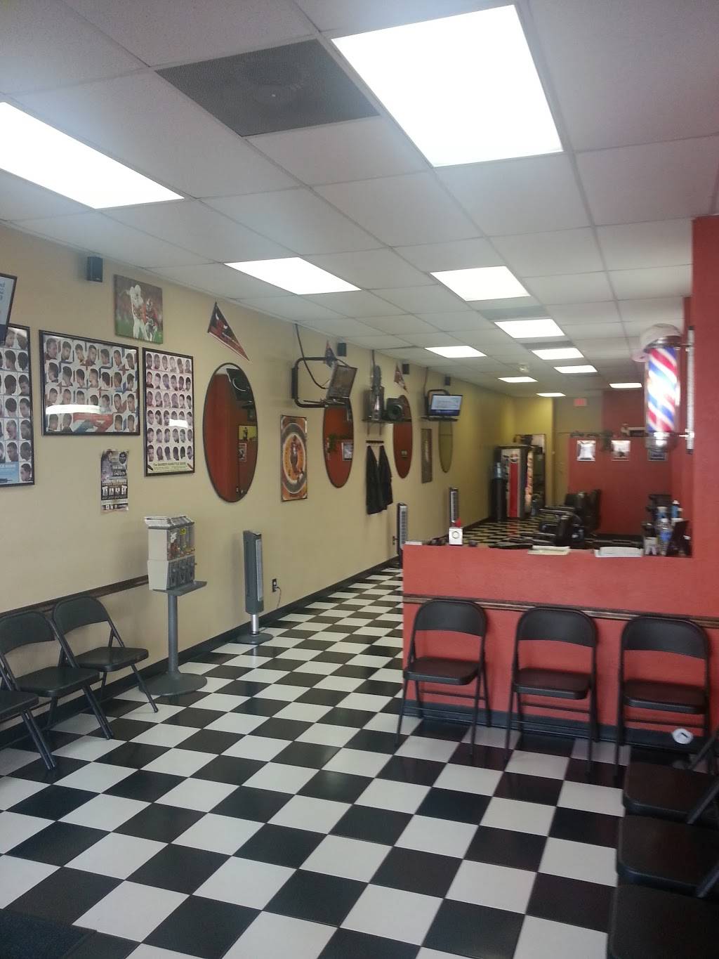 Gifted Hands Barber Shop | 5823 S Dale Mabry Hwy, Tampa, FL 33611, USA | Phone: (813) 545-9829