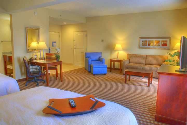 Hampton Inn Gainesville-Haymarket | 7300 Atlas Walk Way, Gainesville, VA 20155 | Phone: (703) 753-1500