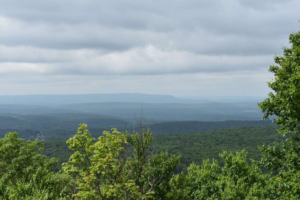 AT parking Wind Gap | 9 E 3rd St, Wind Gap, PA 18091, USA