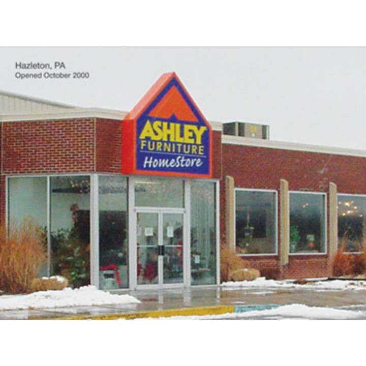 Ashley HomeStore | 454 Airport Rd, Hazleton, PA 18202, USA | Phone: (570) 455-1550