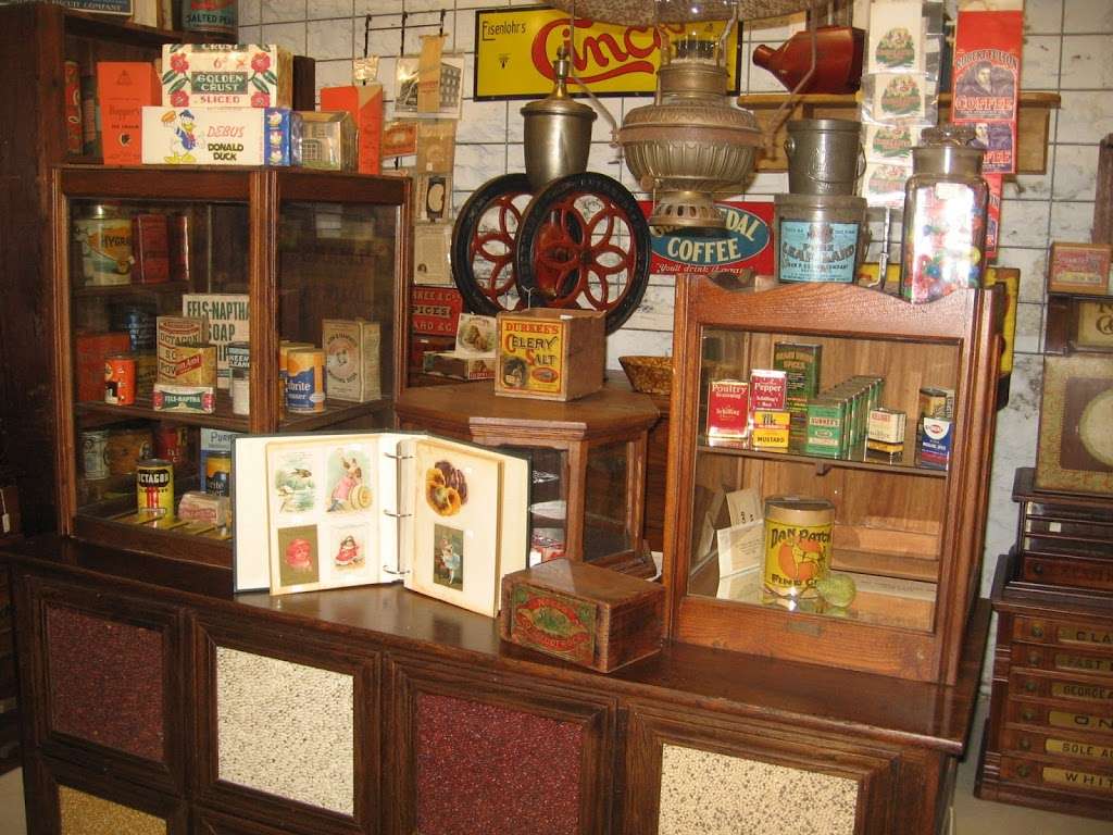 Rivertowne Antique Center | 125 Bank Ave, Columbia, PA 17512, USA | Phone: (717) 684-8514