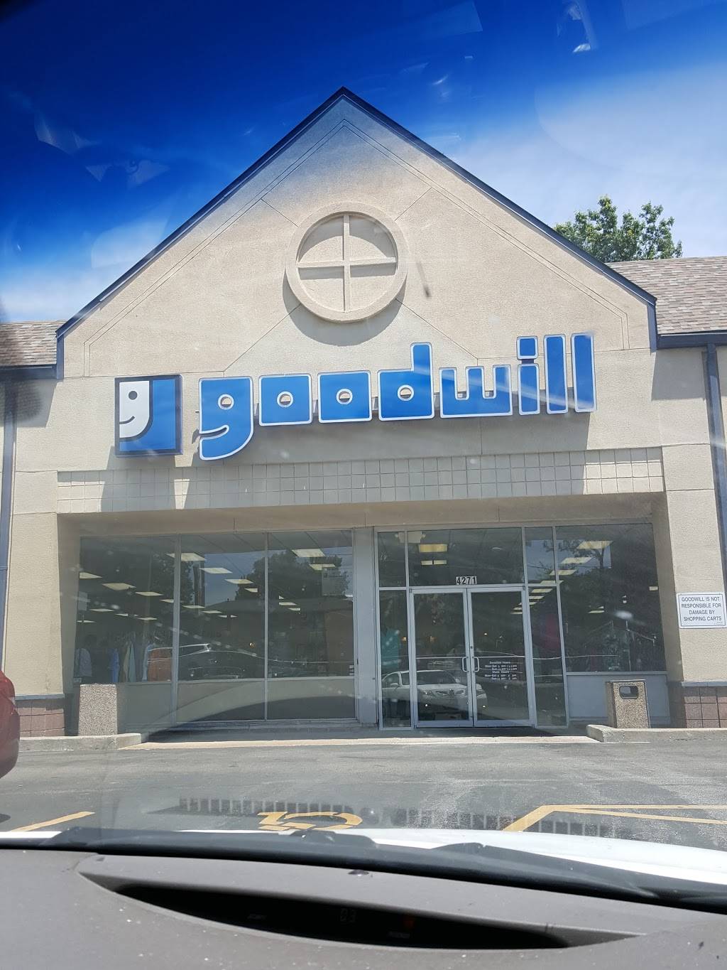 Goodwill Retail Store of St. Louis – Bayless Rd. | 4271 Bayless Ave, St. Louis, MO 63123, USA | Phone: (314) 544-0014