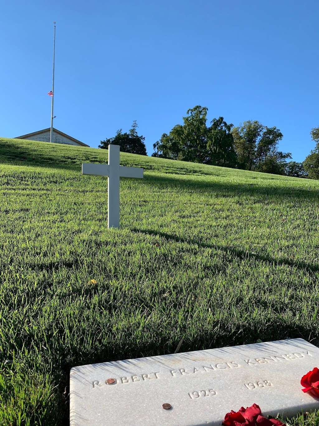 Robert F. Kennedy Gravesite | Sheridan Dr, Arlington, VA 22204, USA | Phone: (877) 907-8585