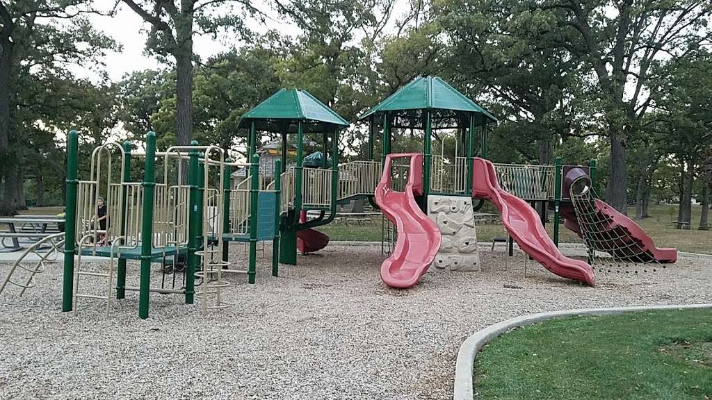 Castaldo Park | 3024 71st St, Woodridge, IL 60517, USA | Phone: (630) 353-3300