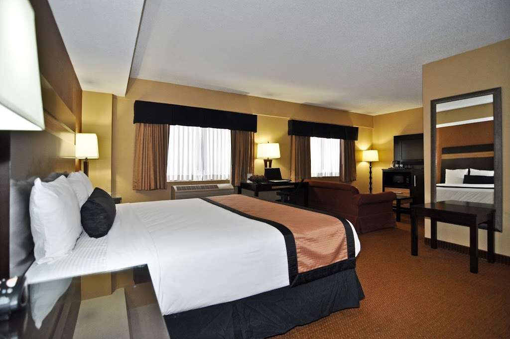 Best Western Plus Newark Airport West | 101 International Way, Newark, NJ 07114, USA | Phone: (973) 621-6200