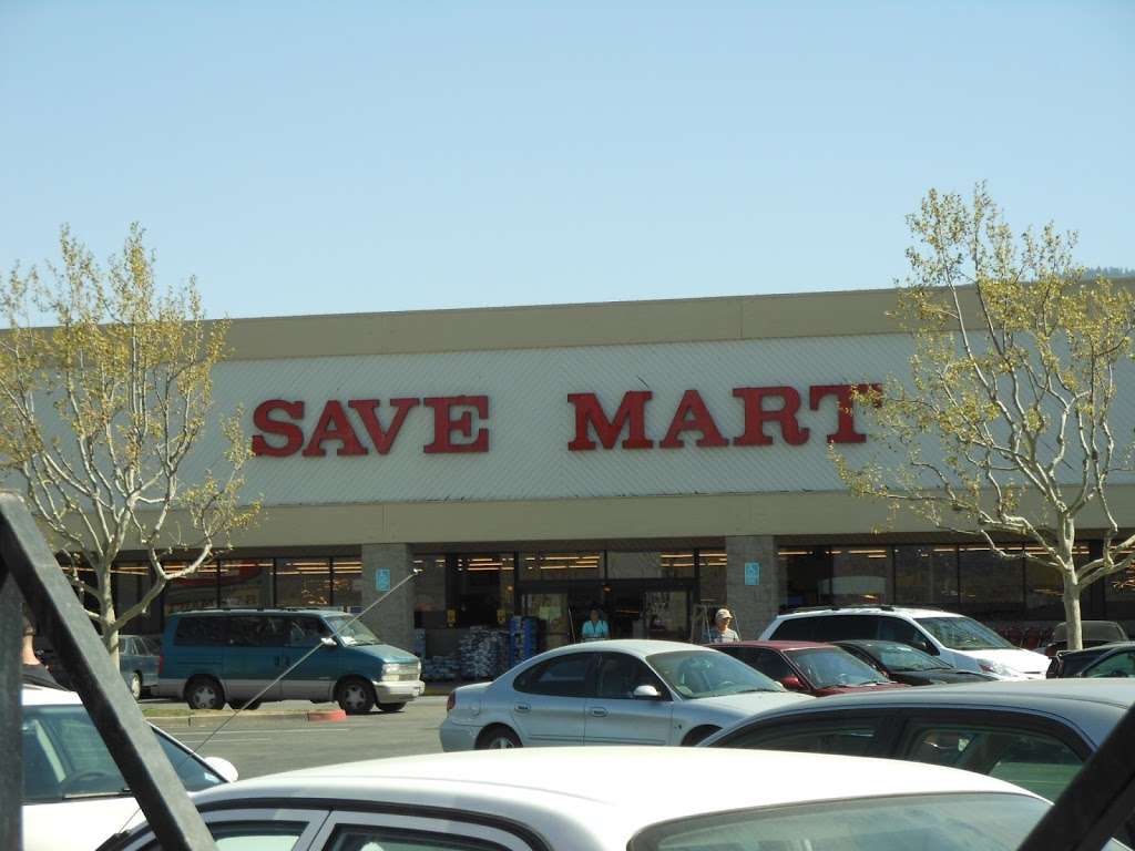 Save Mart Supermarkets - 841 Tucker Rd, Tehachapi, CA 93561, USA