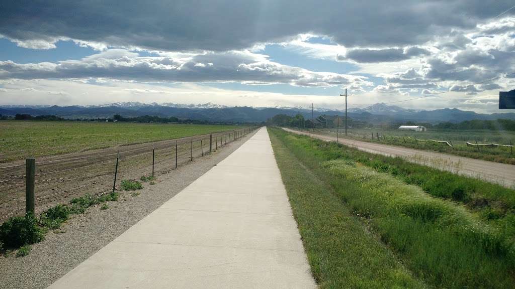 St Vrain Greenway parking | 10552 E County Line Rd, Longmont, CO 80501, USA