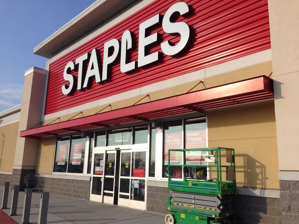 Staples | 701 NJ-440 Space 16, Jersey City, NJ 07304 | Phone: (201) 536-1890