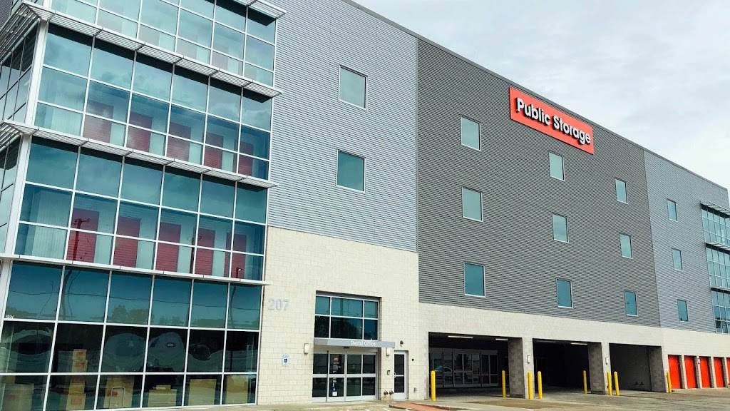 Public Storage | 207 Avery St, Dallas, TX 75208, USA | Phone: (972) 833-8223
