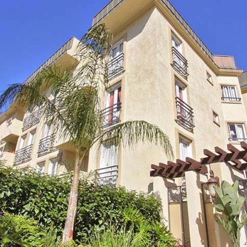 Hamilton Villas Apartments | 230 S Hamilton Dr, Beverly Hills, CA 90211, USA