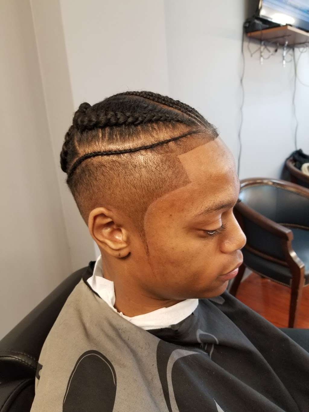 Royal Cuts Gentlemens Grooming - hair care  | Photo 4 of 10 | Address: 3824 Bladensburg Rd, Cottage City, MD 20722, USA | Phone: (240) 714-5505