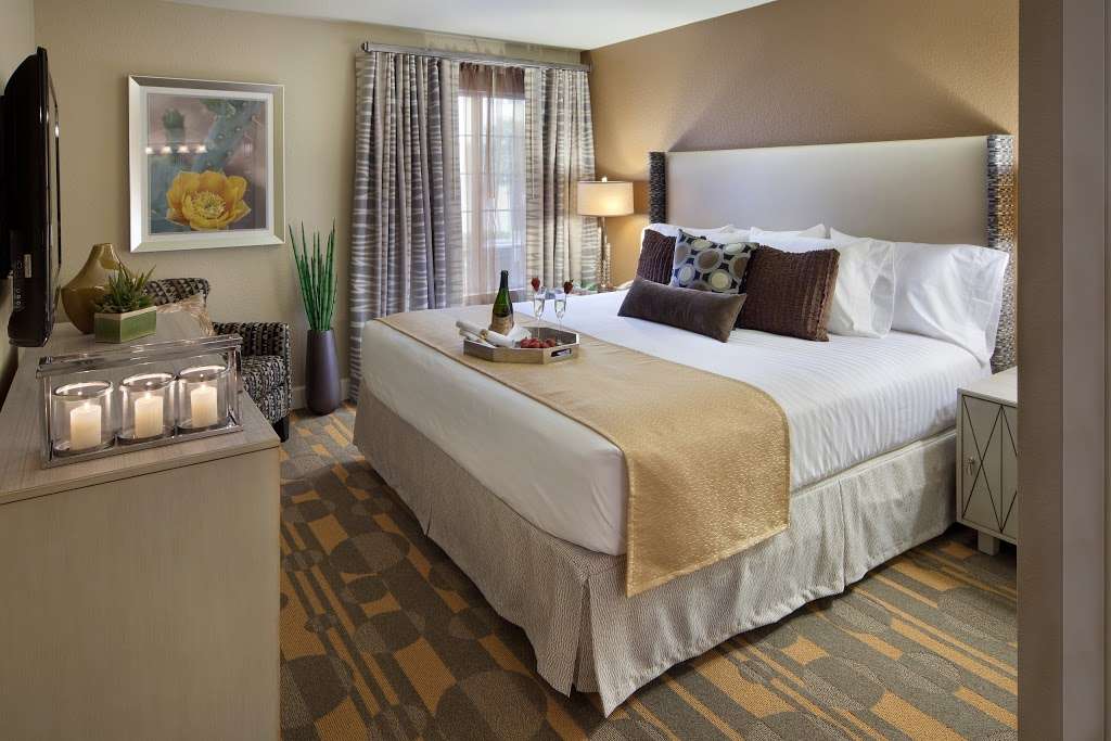 Holiday Inn Club Vacations at Desert Club Resort | 3950 Koval Ln, Las Vegas, NV 89109, USA | Phone: (877) 783-5882