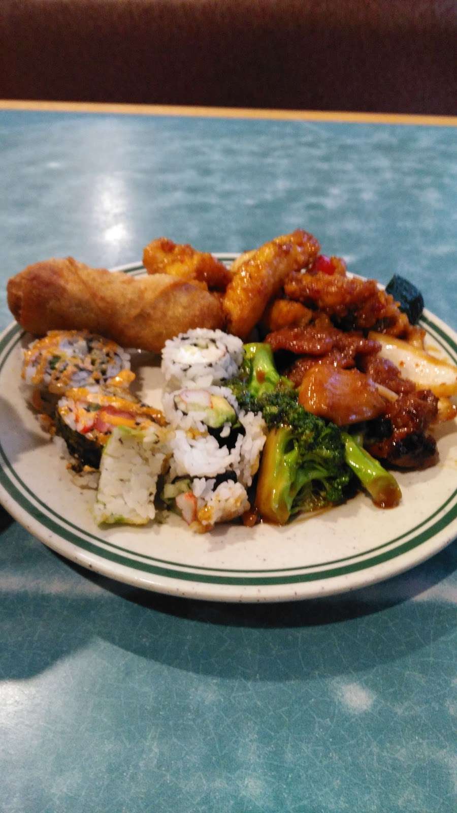 Elgin Buffet | 300 S McLean Blvd, Elgin, IL 60123 | Phone: (847) 531-8888