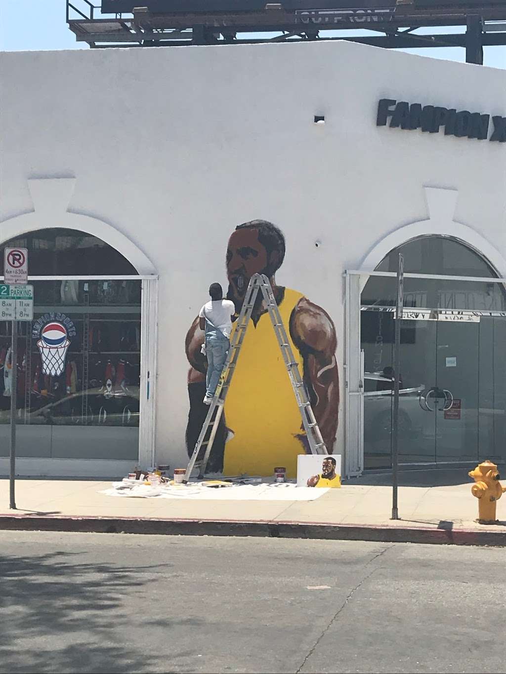 Fampion X | 7450 Melrose Ave, Los Angeles, CA 90046, USA