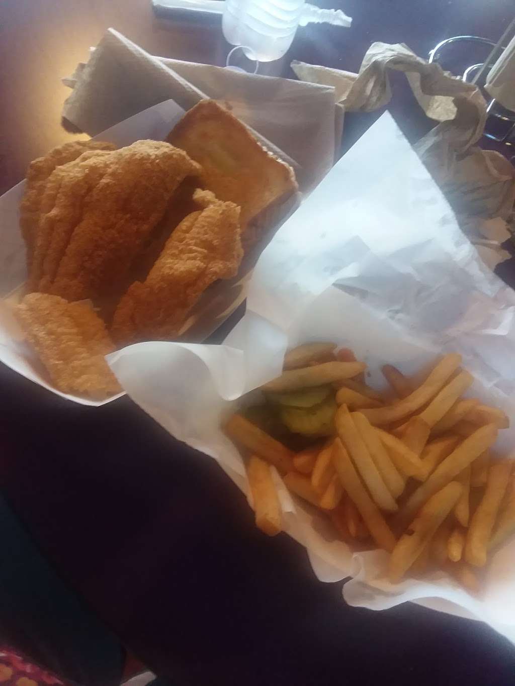 Phat Matts Hotwings & Fish | 118 S Cockrell Hill Rd, DeSoto, TX 75115 | Phone: (972) 274-9464