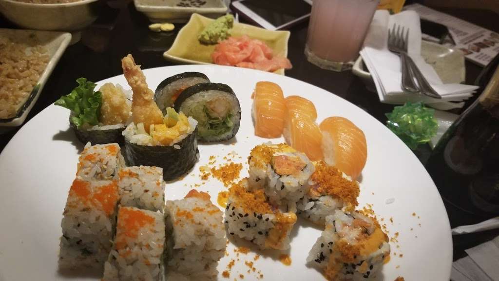 Sushi Ya | 2721 W Jefferson St #120, Joliet, IL 60436, USA | Phone: (815) 730-3838