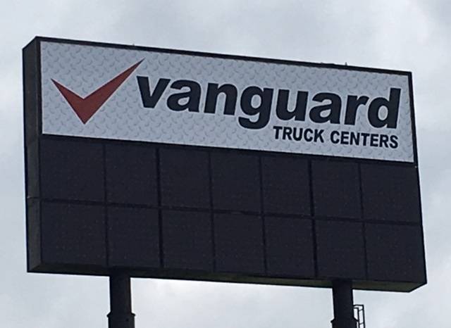 Vanguard Truck Center - Cahokia Mack Isuzu | 1 Vanguard Way, Cahokia, IL 62206 | Phone: (314) 256-8099