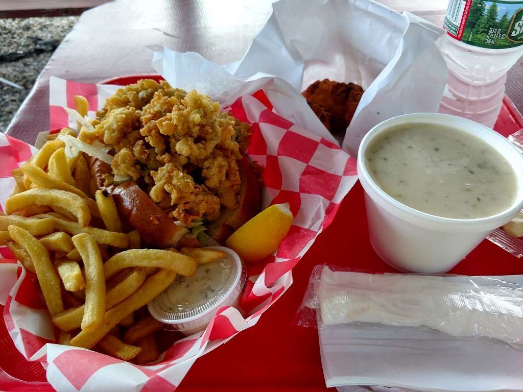 Howards Chowder Shack | 659 Hartford Pike, North Scituate, RI 02857, USA