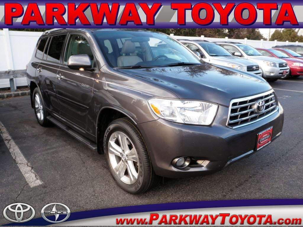 Parkway Toyota Body Shop | 235 Jackson St, Englewood, NJ 07631, USA | Phone: (201) 568-1299