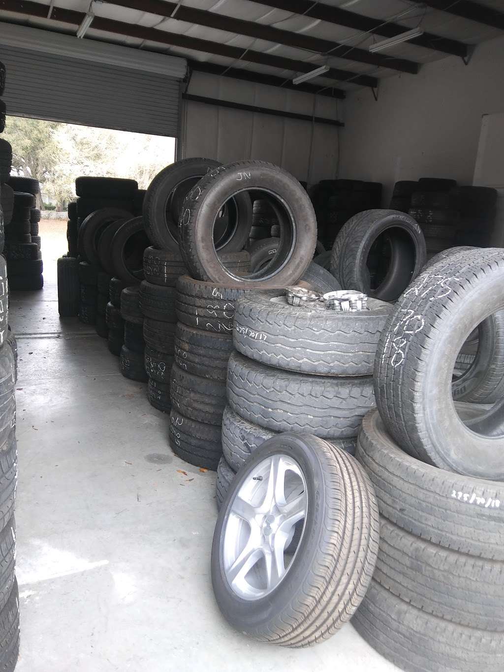 Tire Connection LLC | 309 E Washington St, Minneola, FL 34715, USA | Phone: (352) 989-5926