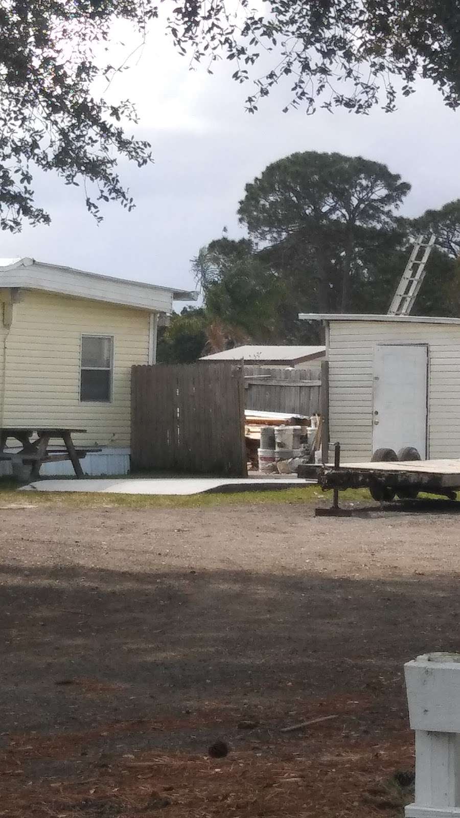 Meadows Mobile Home Park | 1100 Estates Ln, Melbourne, FL 32934, USA | Phone: (321) 329-5320