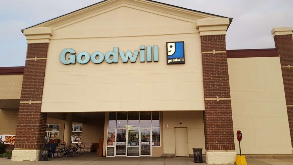 Goodwill Industries McHenry | 2006 N Richmond Rd, McHenry, IL 60051, USA | Phone: (815) 385-3160