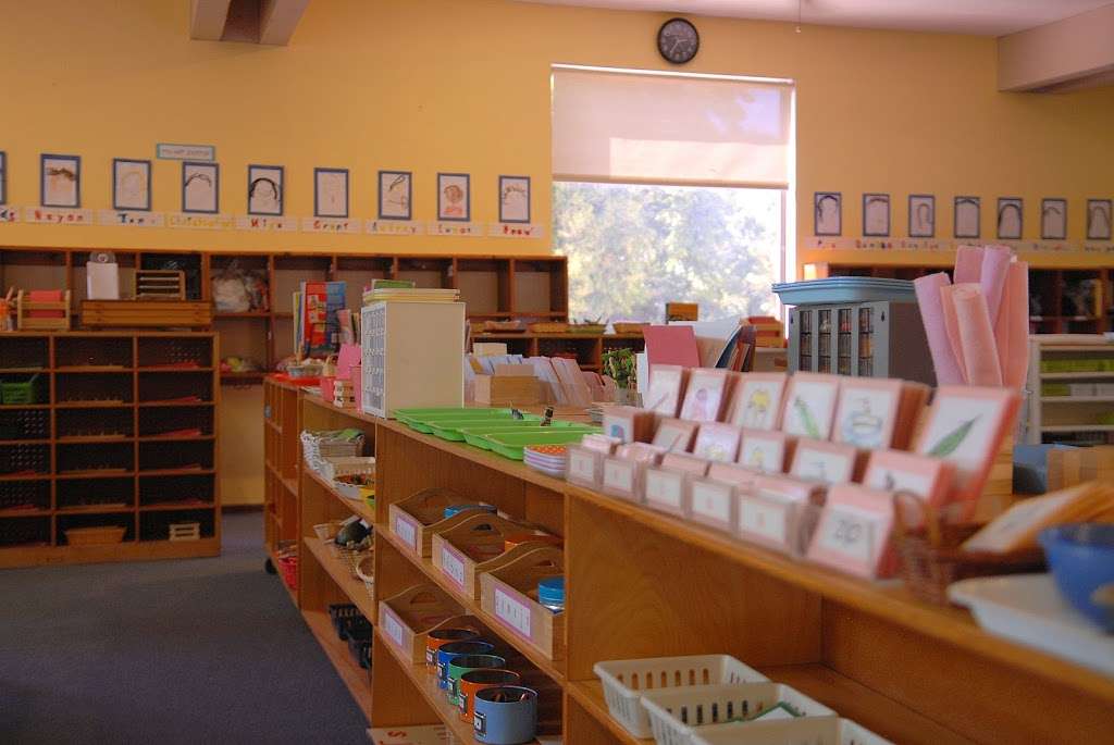 Hillside Montessori School | 19900 El Toro Rd, Silverado, CA 92676, USA | Phone: (949) 858-8818