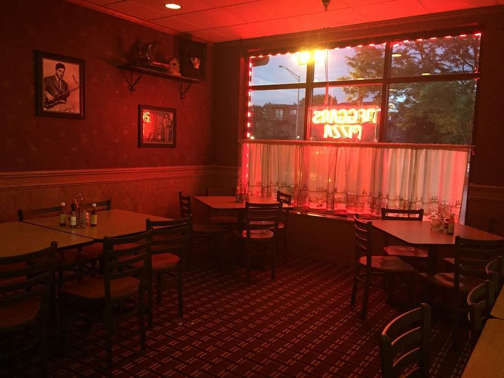 Beggars Pizza | 10240 Central Ave, Oak Lawn, IL 60453, USA | Phone: (708) 499-0505