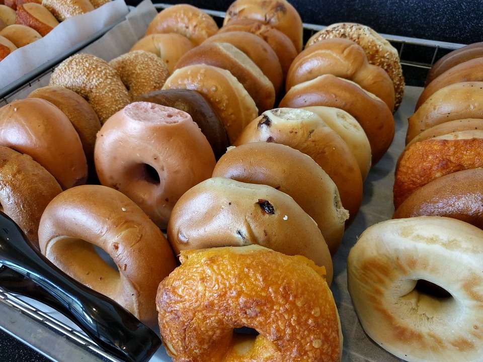 Back Home Bagels Deli & Bake Shop | 4041 PA-309 Suite 103, Schnecksville, PA 18078 | Phone: (610) 760-3262