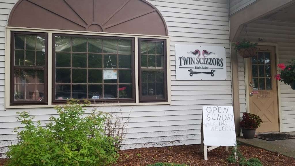 Twin Scizzors | 744 Main St S #95, Woodbury, CT 06798, USA | Phone: (203) 266-9116