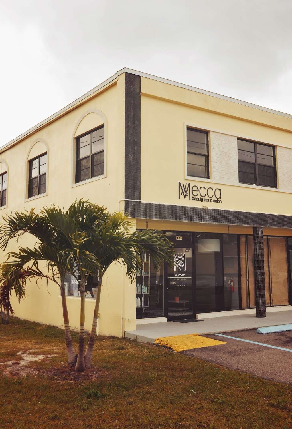 Mecca Beauty Bar & Salon | 405 Magnolia Ave, Merritt Island, FL 32952, USA | Phone: (321) 877-1613