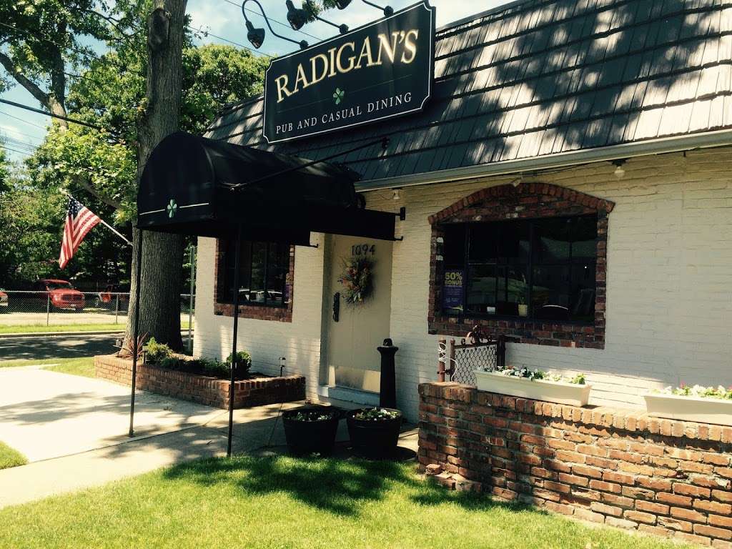 Radigans Pub And Casual Dining | 1094 Long Beach Rd, South Hempstead, NY 11550, USA | Phone: (516) 486-9127