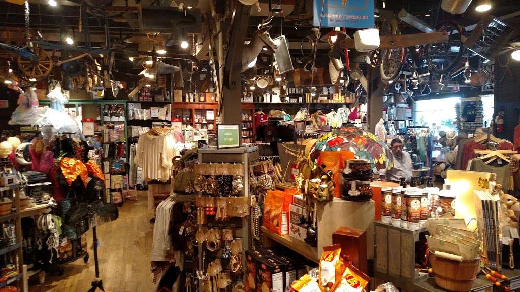 Cracker Barrel Old Country Store | 1421 N Beckley Ave, DeSoto, TX 75115, USA | Phone: (972) 224-3004