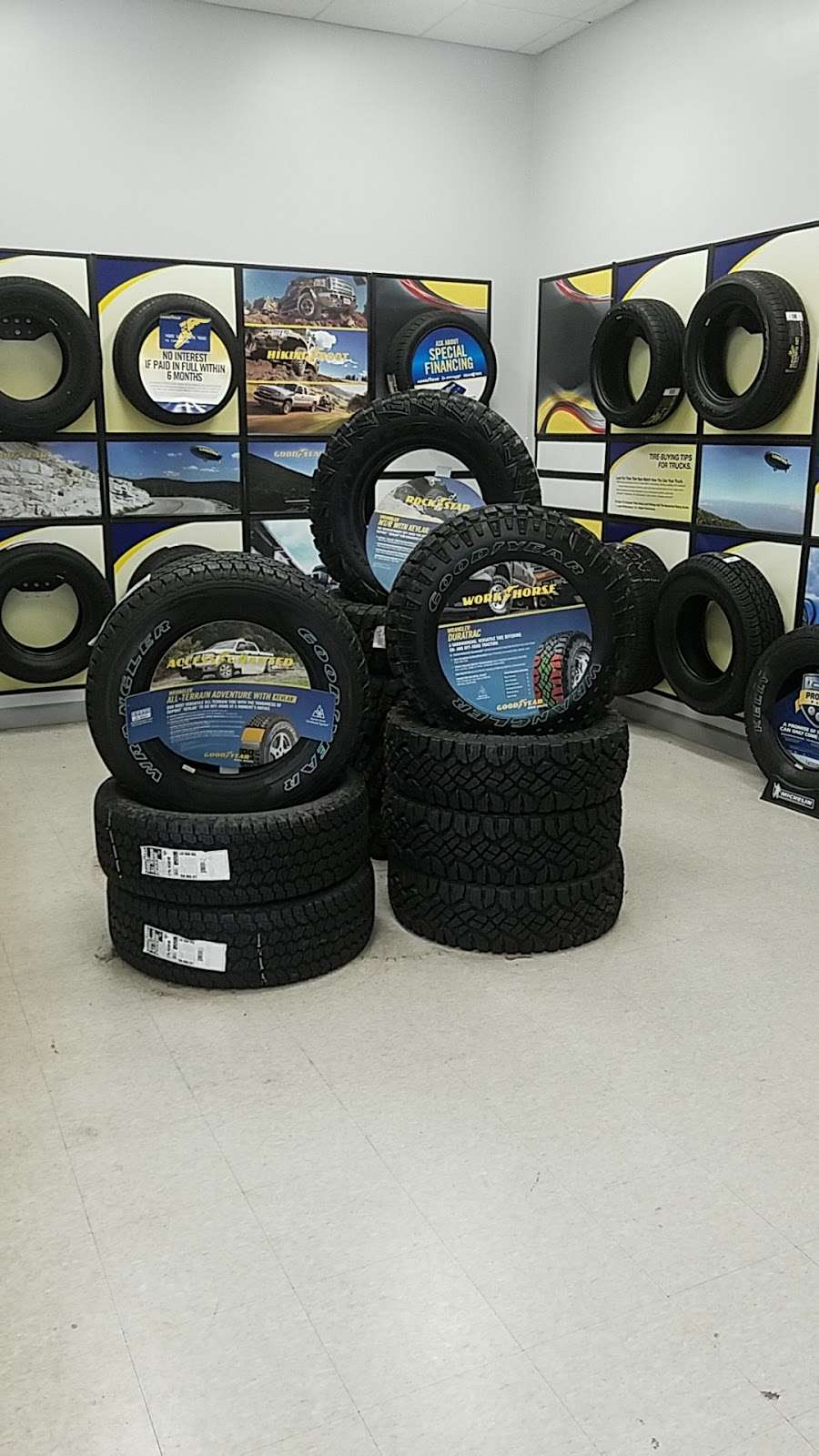 Mr. Tire Auto Service Centers | 270 Stadium St, Smyrna, DE 19977 | Phone: (302) 653-4656