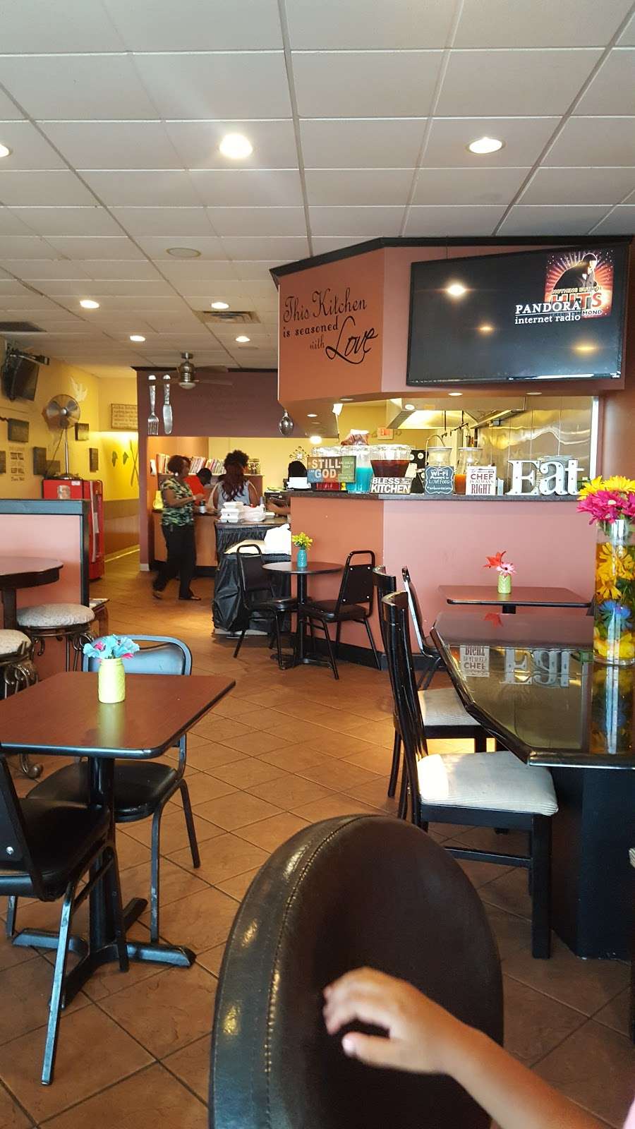 Treesys Soul Food Cafe | 6A Shoppers Ln, Turnersville, NJ 08012, USA | Phone: (856) 352-2356