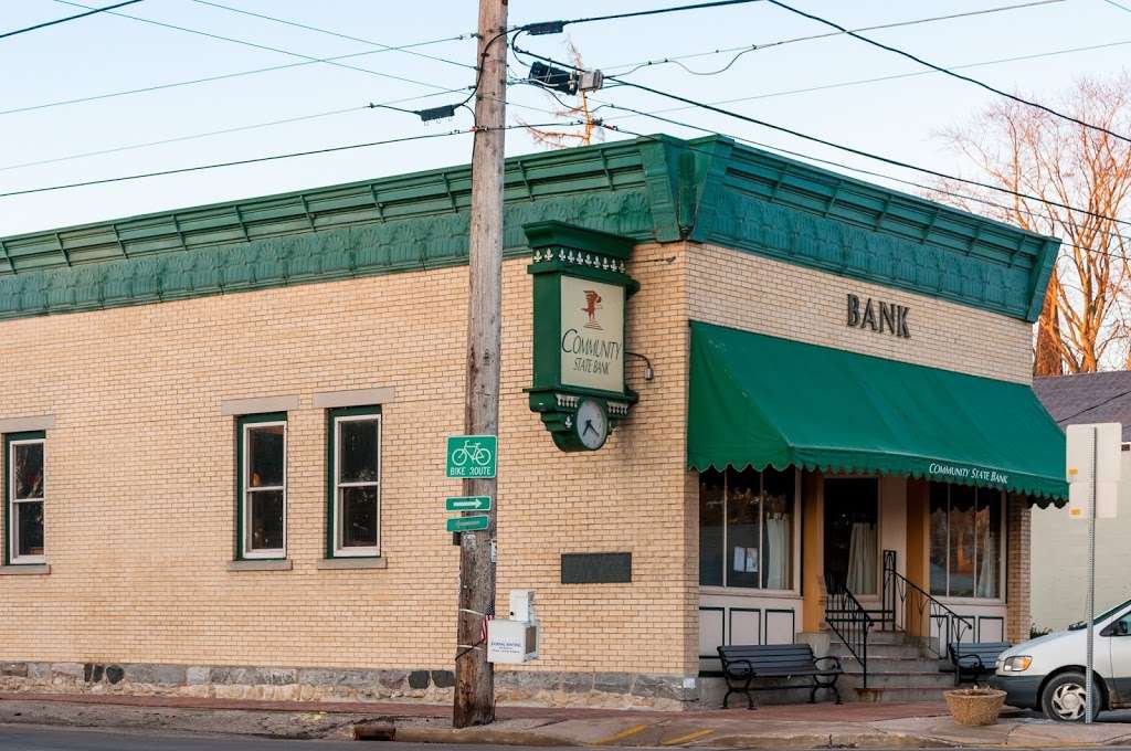 Community State Bank | 201 W Main St, Rochester, WI 53167 | Phone: (262) 534-4202