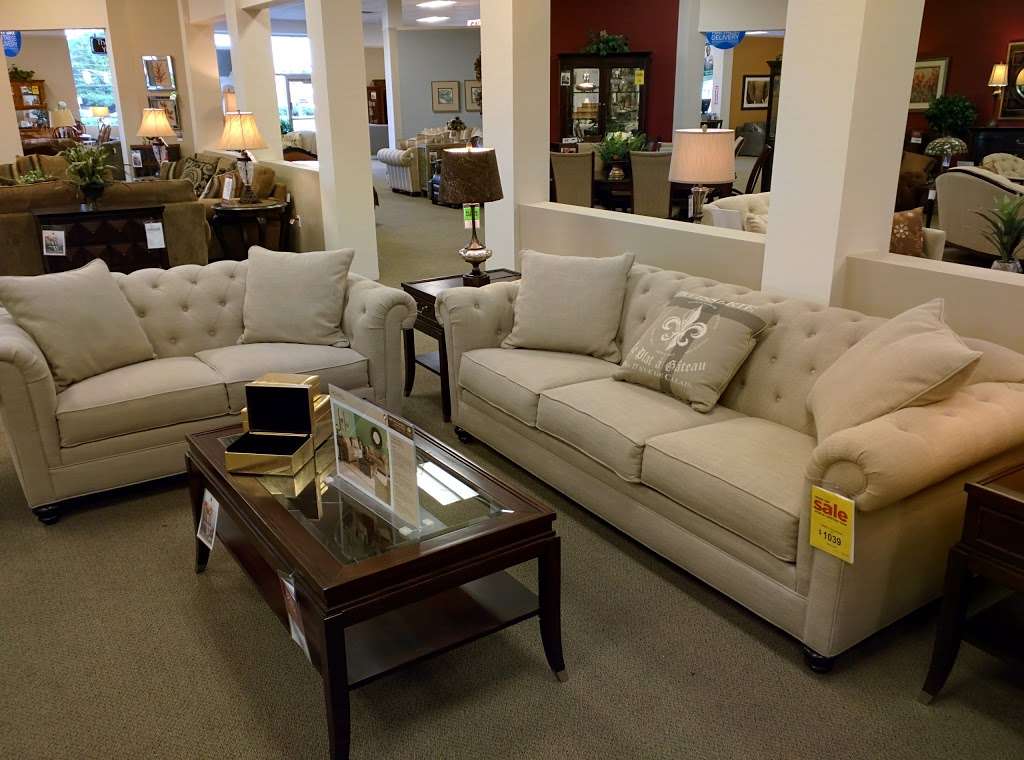 Raymour & Flanigan Furniture and Mattress Store | 531 US-46, Fairfield, NJ 07004 | Phone: (973) 227-2868