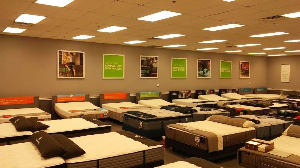 Mattress Warehouse of Fredericksburg - Jefferson Davis Highway | 10119 Jefferson Davis Hwy, Fredericksburg, VA 22408, USA | Phone: (540) 710-7525