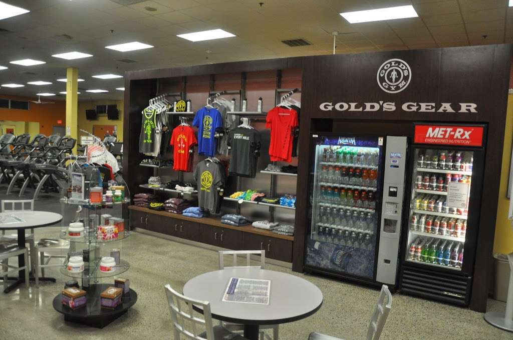 Golds Gym | 314 E Main St #4, Norton, MA 02766, USA | Phone: (508) 286-5900