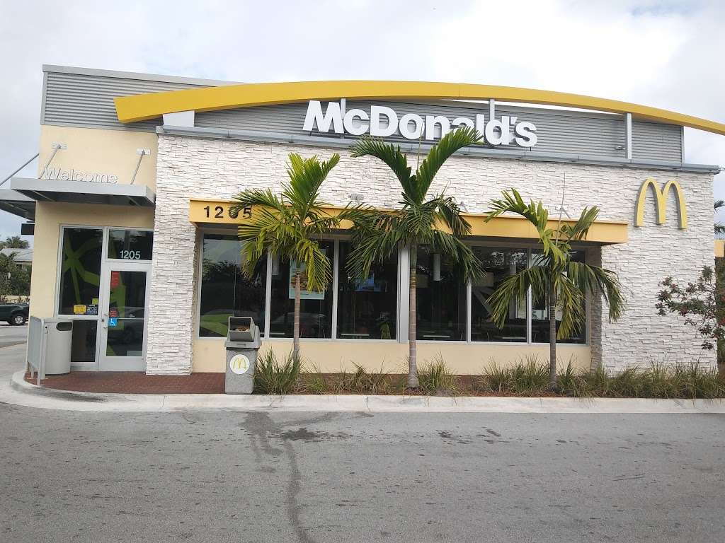 McDonalds | 1205 S Military Trail, Deerfield Beach, FL 33442 | Phone: (954) 421-1474