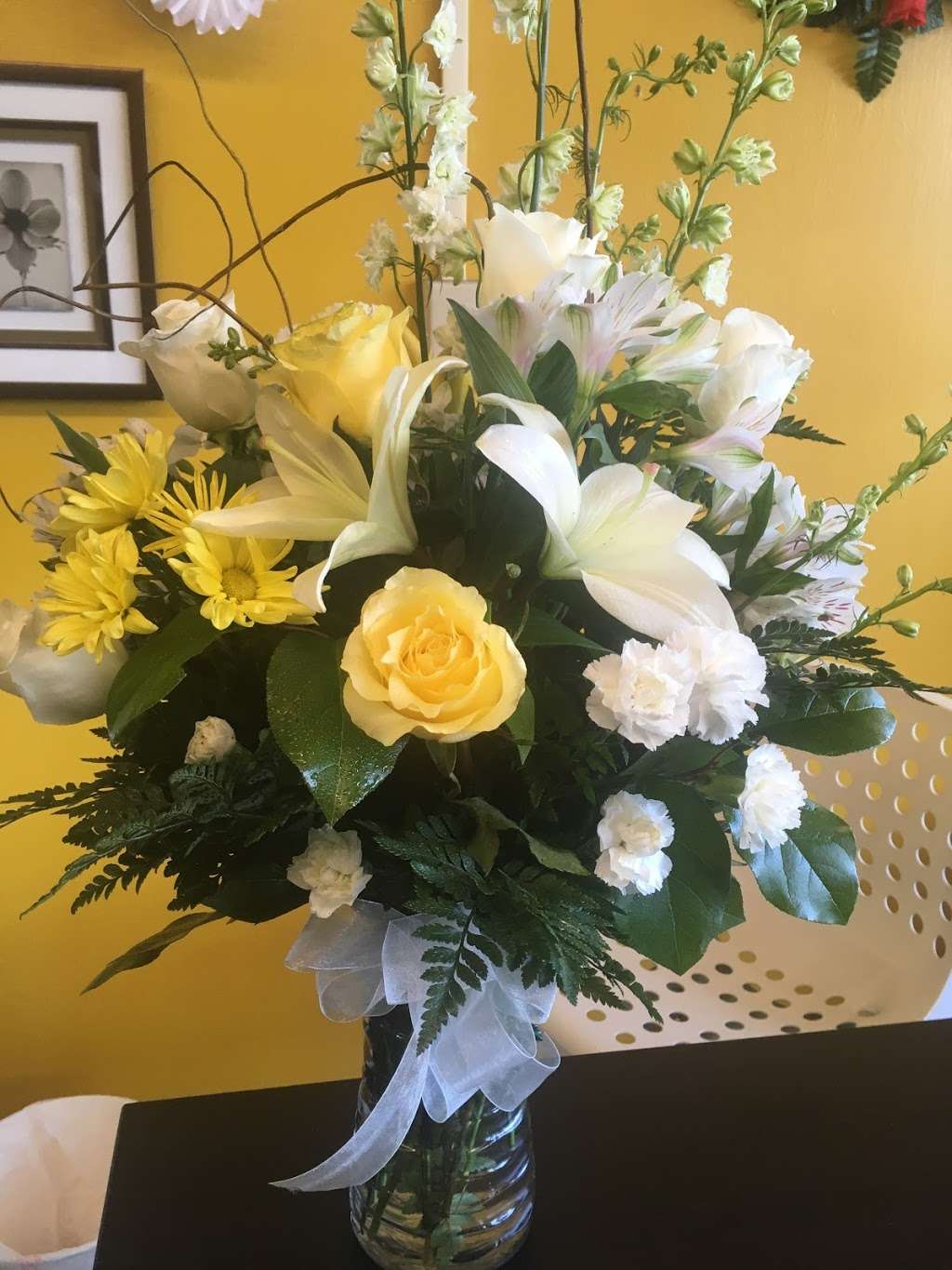 Strouds Florist | 3201 Beatties Ford Rd g, Charlotte, NC 28216 | Phone: (704) 399-3374