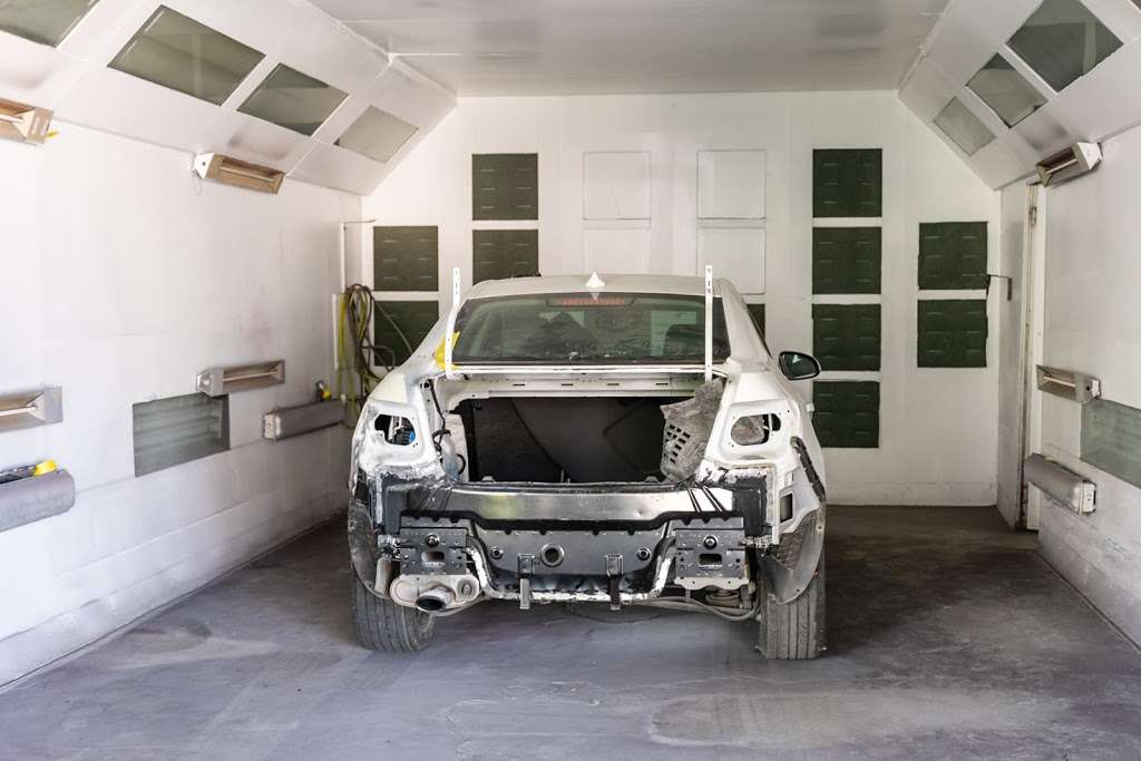 Rubens Auto Body | 11112 Main St, Lamont, CA 93241, USA | Phone: (661) 845-8888