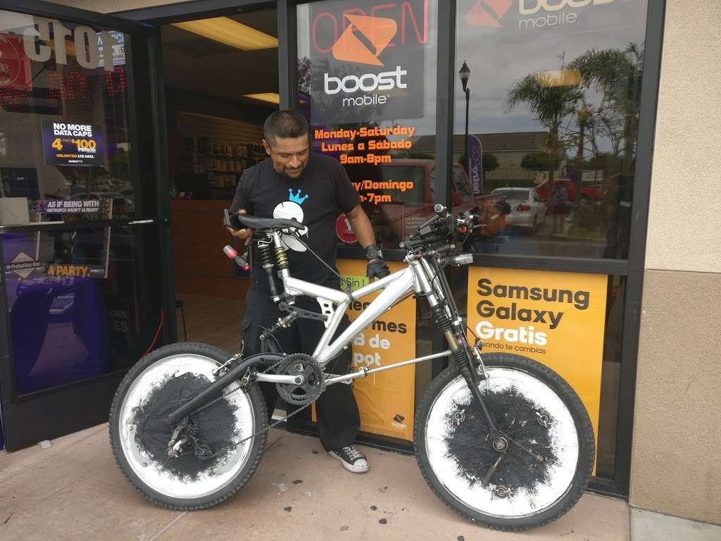 Metro by T-Mobile | 1015 S Bristol St, Santa Ana, CA 92703, USA | Phone: (714) 550-1001